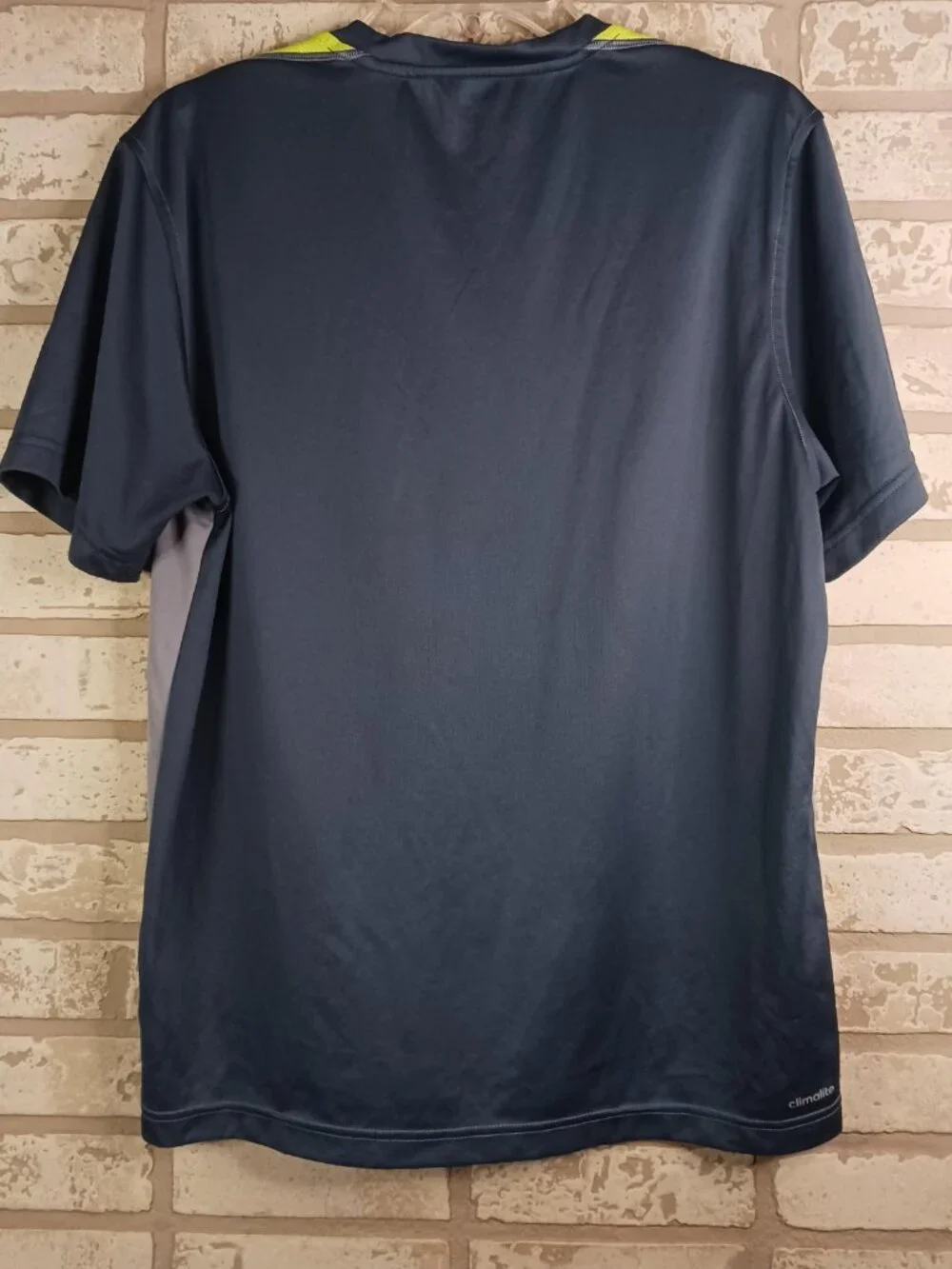 Adidas Mens Large T Shirt Gray Short Sleeve Moisture Wicking Work Shirt (Read)